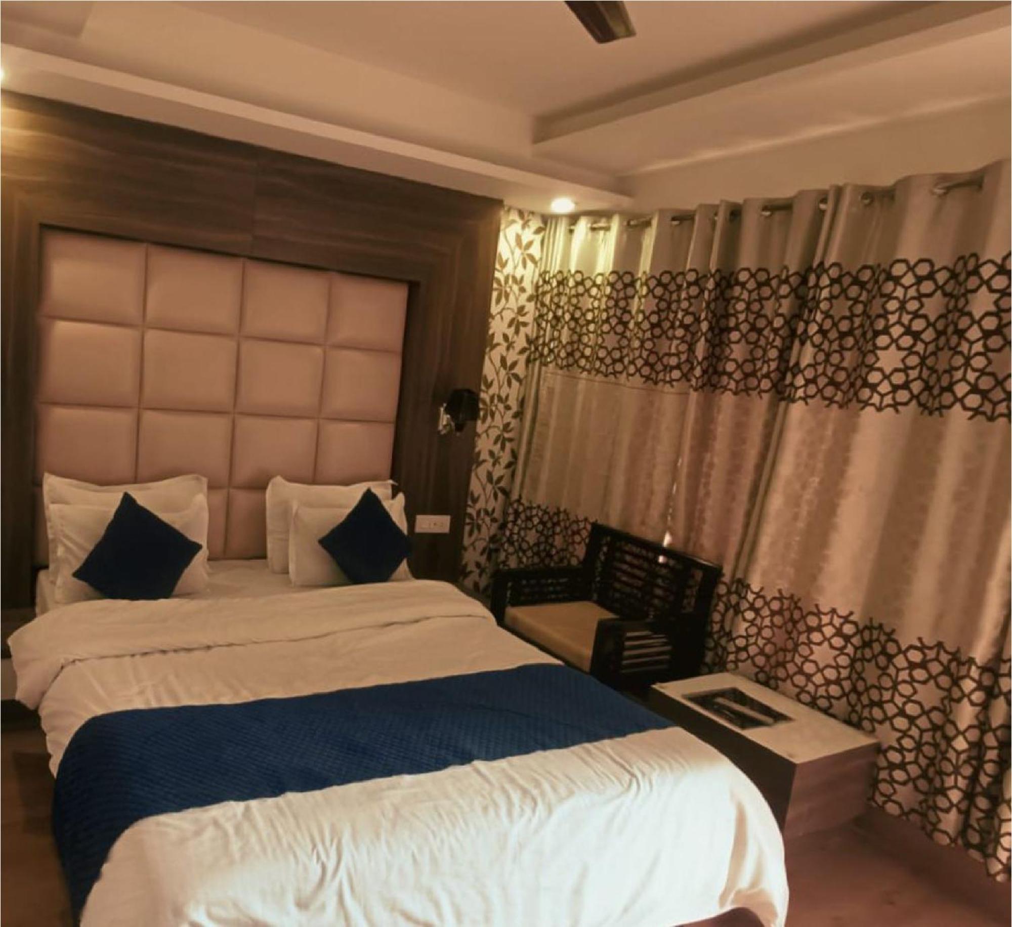 Hotel Wild Rose - Dalhousie Exterior photo